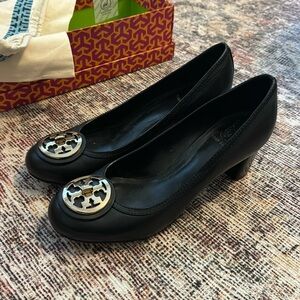 Tory Burch pumps